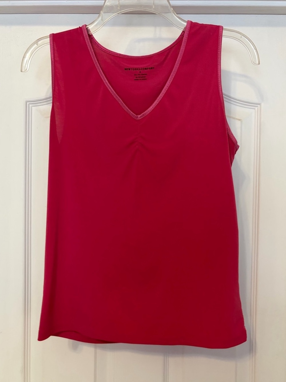New York & Company V-Neck Tank Top Pink